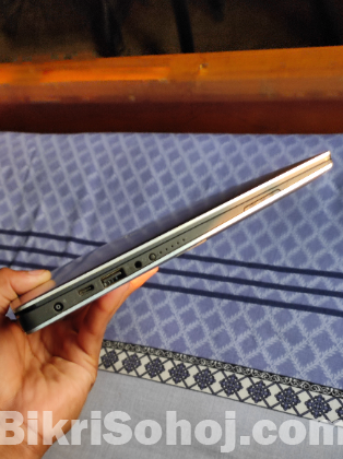 Dell XPS 13